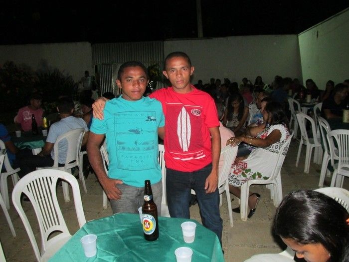 prefeito: Walter Alencar faz festa em sua Residência para homenagear Funcionários em Agricolândia - Imagem 62