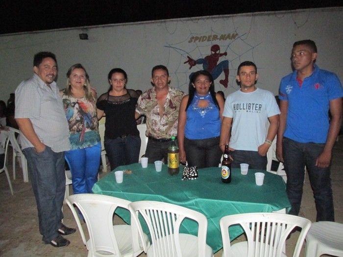 prefeito: Walter Alencar faz festa em sua Residência para homenagear Funcionários em Agricolândia - Imagem 31