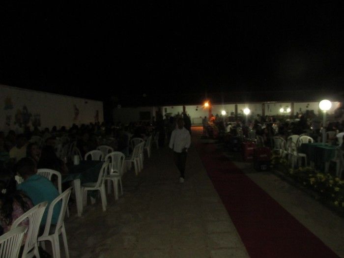 prefeito: Walter Alencar faz festa em sua Residência para homenagear Funcionários em Agricolândia - Imagem 5