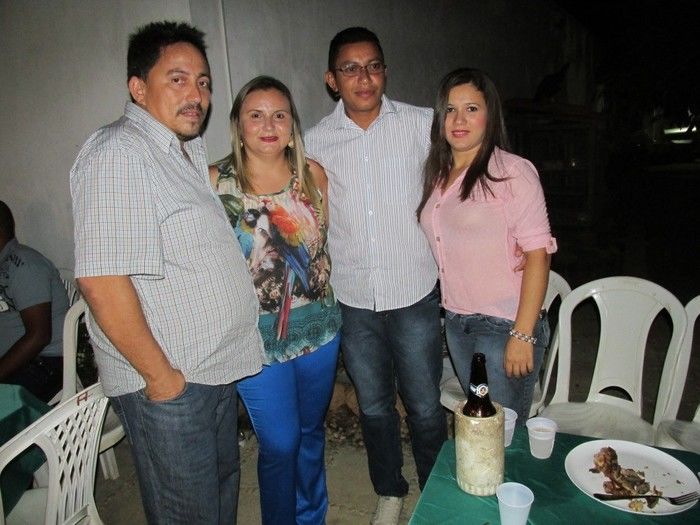 prefeito: Walter Alencar faz festa em sua Residência para homenagear Funcionários em Agricolândia - Imagem 57