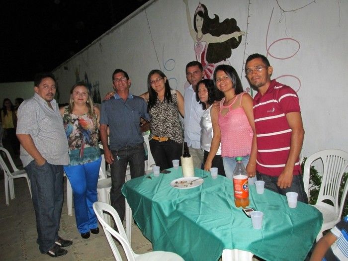 prefeito: Walter Alencar faz festa em sua Residência para homenagear Funcionários em Agricolândia - Imagem 47