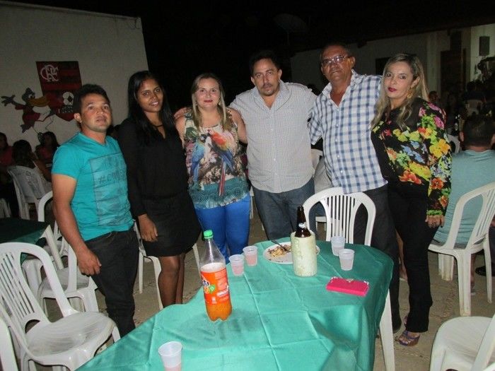 prefeito: Walter Alencar faz festa em sua Residência para homenagear Funcionários em Agricolândia - Imagem 49