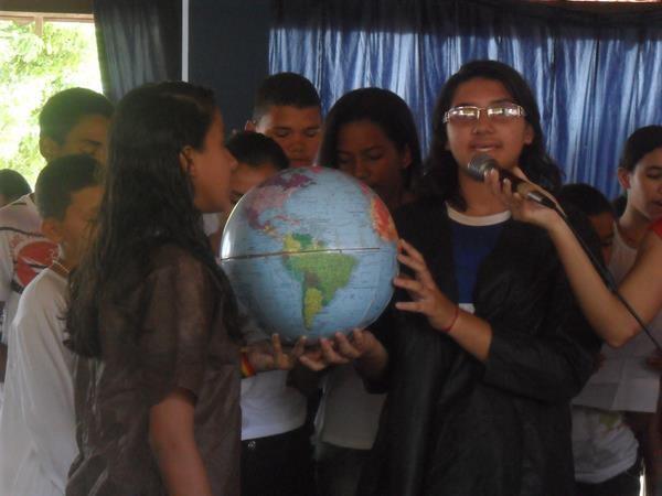 Escola Gil Meneses realiza Semana de Ciência e Tecnologia - Imagem 12