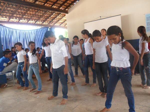 Escola Gil Meneses realiza Semana de Ciência e Tecnologia - Imagem 4