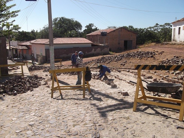 Prefeitura de Buriti dos Lopes realiza obras de recuperação de calçamentos - Imagem 1