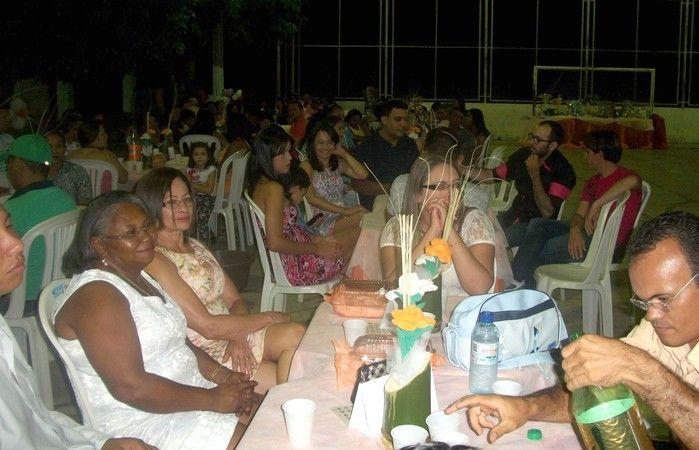 SECRETARIA DE EDUCAÇÃO FAZ FESTA EM HOMENAGEM AOS PROFESSORES - Imagem 15