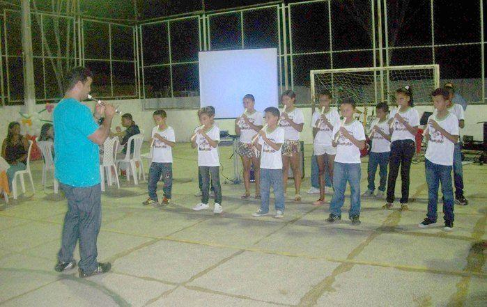 SECRETARIA DE EDUCAÇÃO FAZ FESTA EM HOMENAGEM AOS PROFESSORES - Imagem 6