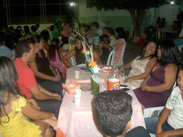 SECRETARIA DE EDUCAÇÃO FAZ FESTA EM HOMENAGEM AOS PROFESSORES - Imagem 25