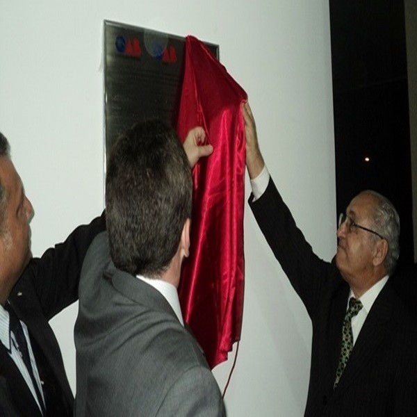 Prefeito participa da inauguração da sede da OAB em Corrente - Imagem 2