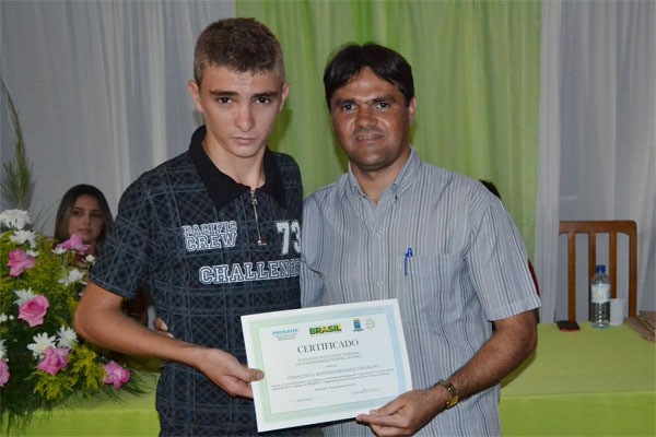 Alunos do Pronatec/UFPI receberam certificação de Cursos realizados em Brasileira - Imagem 4
