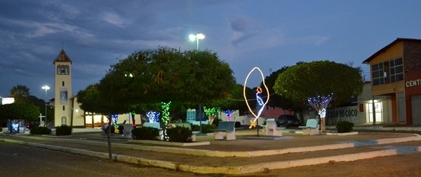 Praça Antonio Nego recebe decoração natalina - Imagem 2
