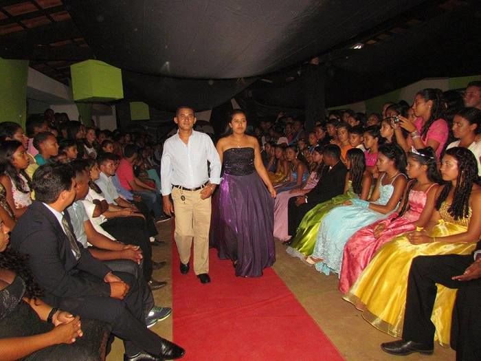 Alunos de escolas municipais colam grau no interior do município - Imagem 34