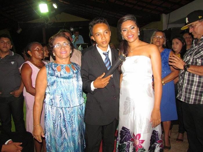 Alunos de escolas municipais colam grau no interior do município - Imagem 30