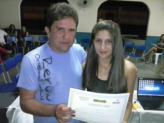 Mais qualificação – Prefeitura entrega certificados de conclusão a 78 formandos de vários cursos do PRONATEC em Itainópolis - Imagem 1