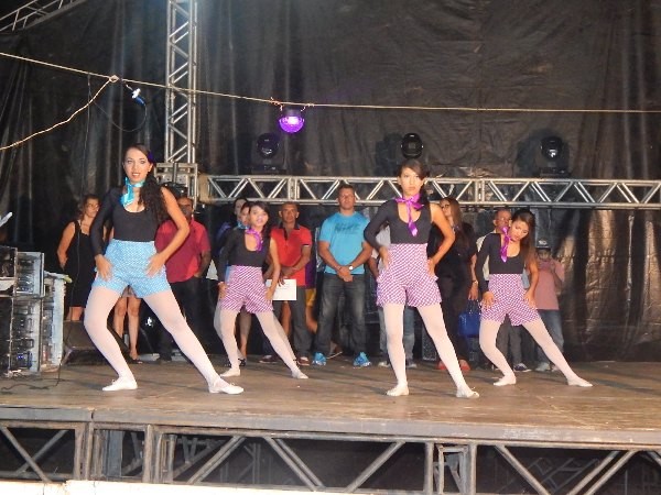 Apresentações Culturais com a Cia de Dança  - Imagem 3