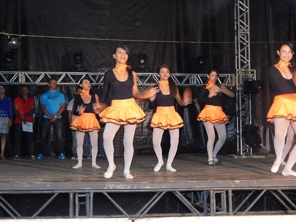 Apresentações Culturais com a Cia de Dança  - Imagem 11