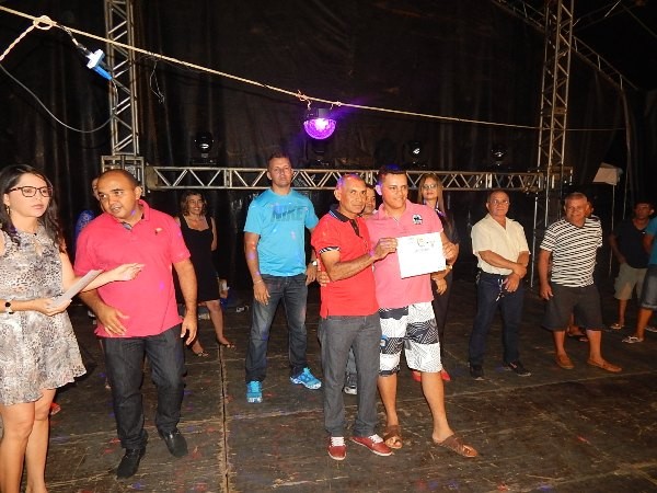 Alunos recebem Certificados de Curso de Construção Civil - Imagem 1