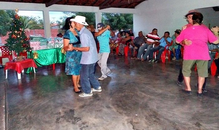 Secretaria de Assistência Social promove confraternização para os Idosos do município  - Imagem 12