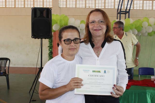 120 alunos dos cursos do PRONATEC recebem Certificados no município de Miguel Alves  - Imagem 32