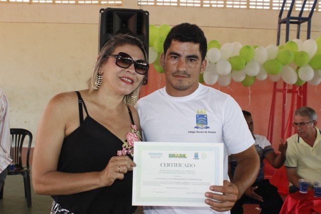 120 alunos dos cursos do PRONATEC recebem Certificados no município de Miguel Alves  - Imagem 26