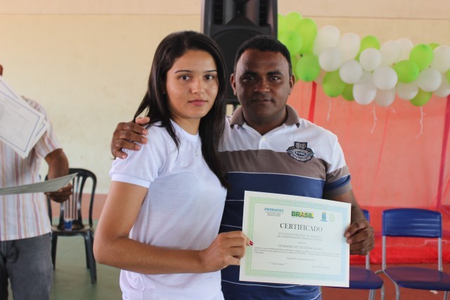 120 alunos dos cursos do PRONATEC recebem Certificados no município de Miguel Alves  - Imagem 44