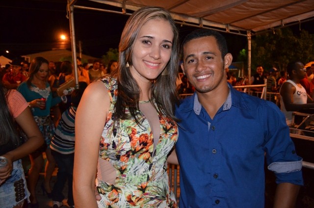 Vera Mendes comemora seus 19 anos e Frank Aguiar agita multidão. Veja a cobertura fotográfica: - Imagem 76