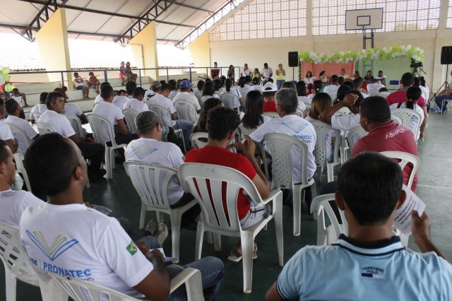 120 alunos dos cursos do PRONATEC recebem Certificados no município de Miguel Alves  - Imagem 6