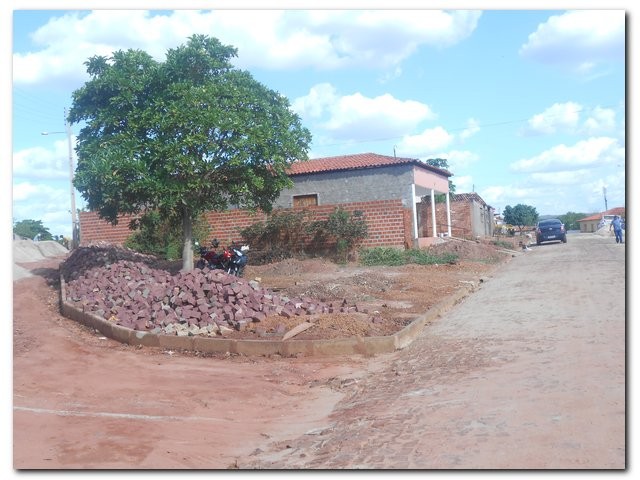 Prefeitura Municipal de Inhuma calça o Bairro Meireles - Imagem 10