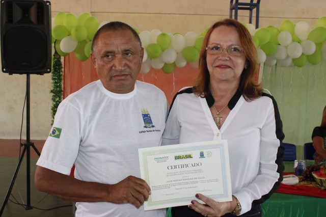 120 alunos dos cursos do PRONATEC recebem Certificados no município de Miguel Alves  - Imagem 28