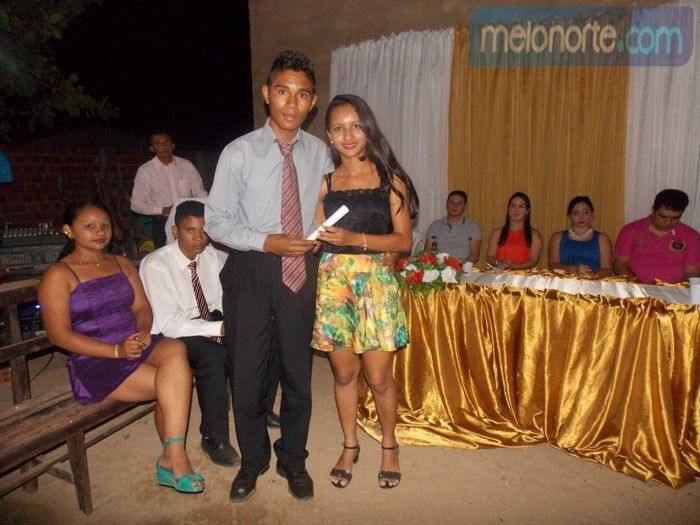 Colação de grau do 9º ano dos alunos da escola Dirceu Mendes Arcoverde - Imagem 72