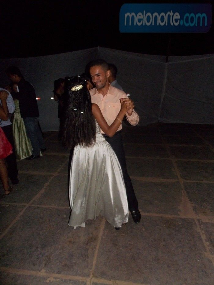 Colação de grau do 9º ano dos alunos da escola Dirceu Mendes Arcoverde - Imagem 83