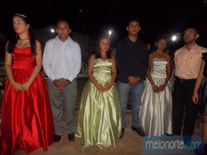 Colação de grau do 9º ano dos alunos da escola Dirceu Mendes Arcoverde - Imagem 40