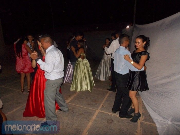 Colação de grau do 9º ano dos alunos da escola Dirceu Mendes Arcoverde - Imagem 86