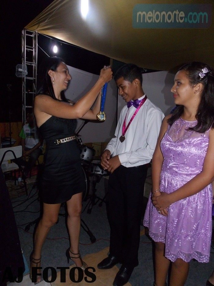 Solenidade de premiação entrega de medalhas U.E Paulo Ferraz - Imagem 31