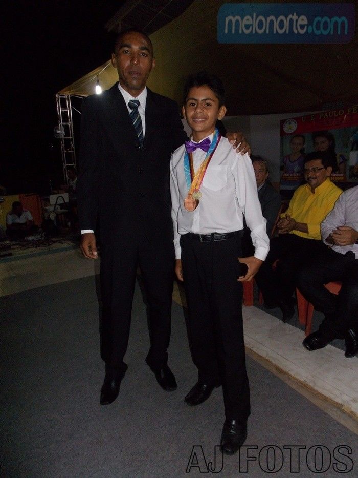 Solenidade de premiação entrega de medalhas U.E Paulo Ferraz - Imagem 11
