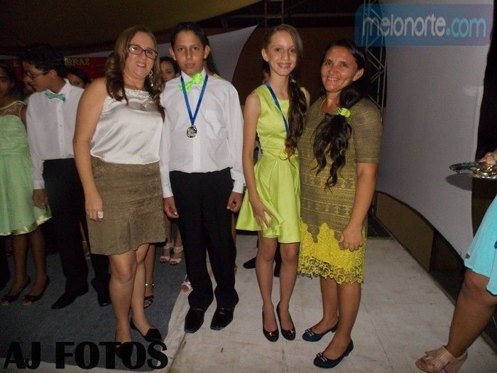 Solenidade de premiação entrega de medalhas U.E Paulo Ferraz - Imagem 25