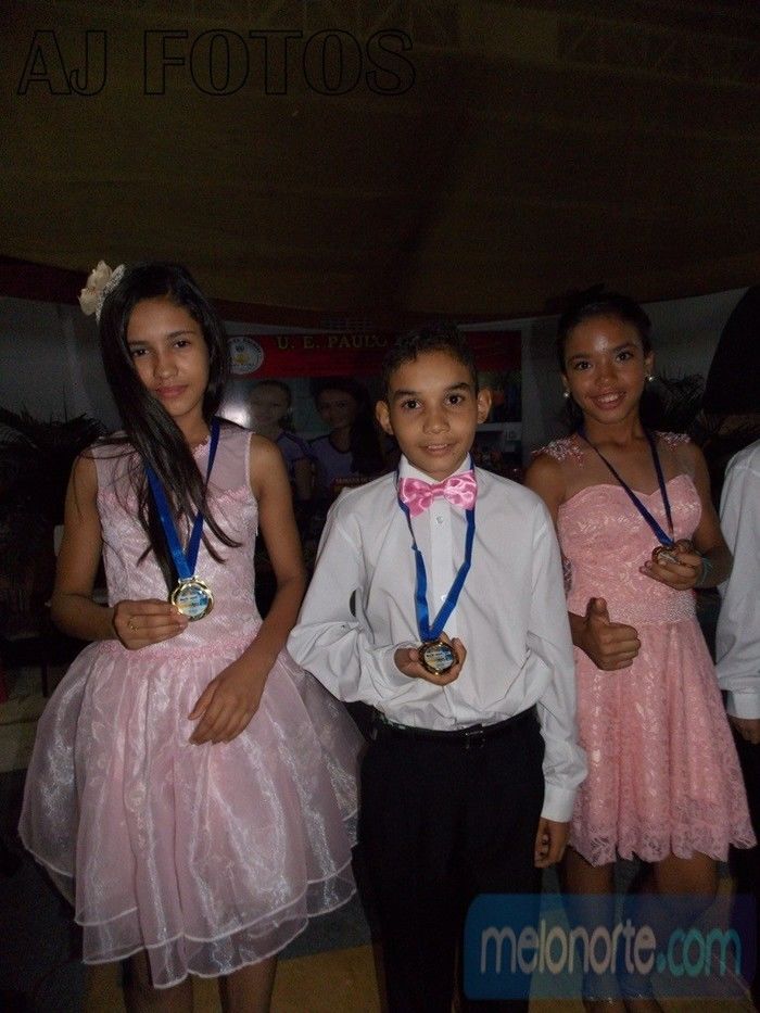 Solenidade de premiação entrega de medalhas U.E Paulo Ferraz - Imagem 19