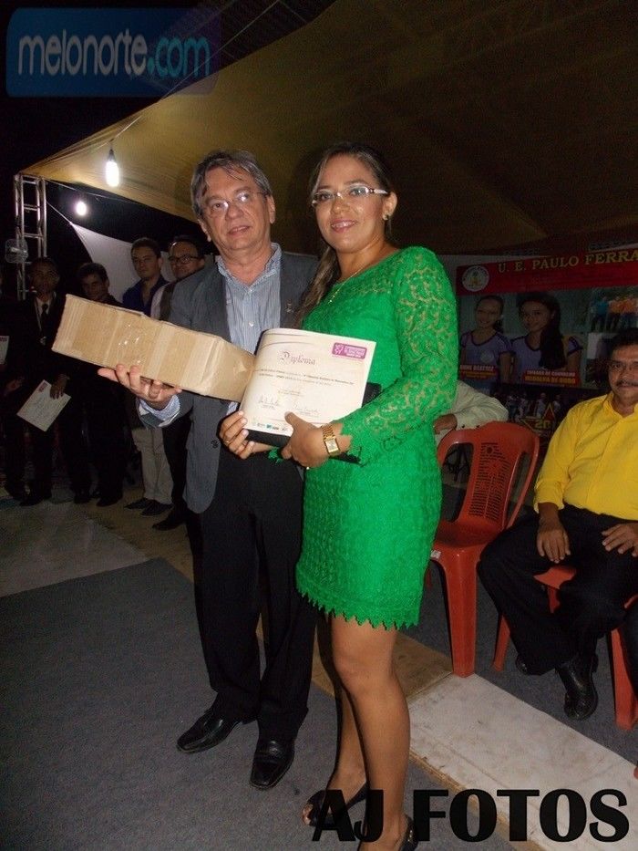 Solenidade de premiação entrega de medalhas U.E Paulo Ferraz - Imagem 41