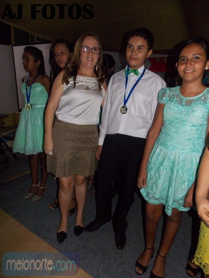 Solenidade de premiação entrega de medalhas U.E Paulo Ferraz - Imagem 26