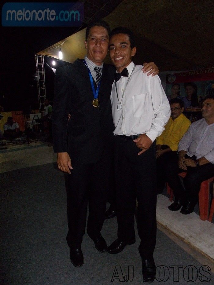 Solenidade de premiação entrega de medalhas U.E Paulo Ferraz - Imagem 5