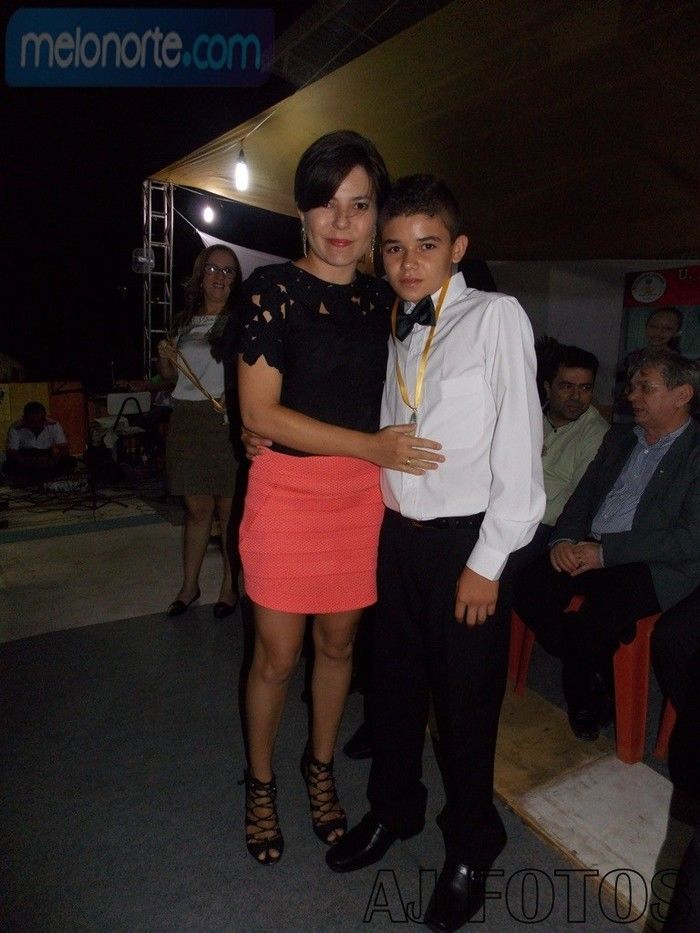 Solenidade de premiação entrega de medalhas U.E Paulo Ferraz - Imagem 9