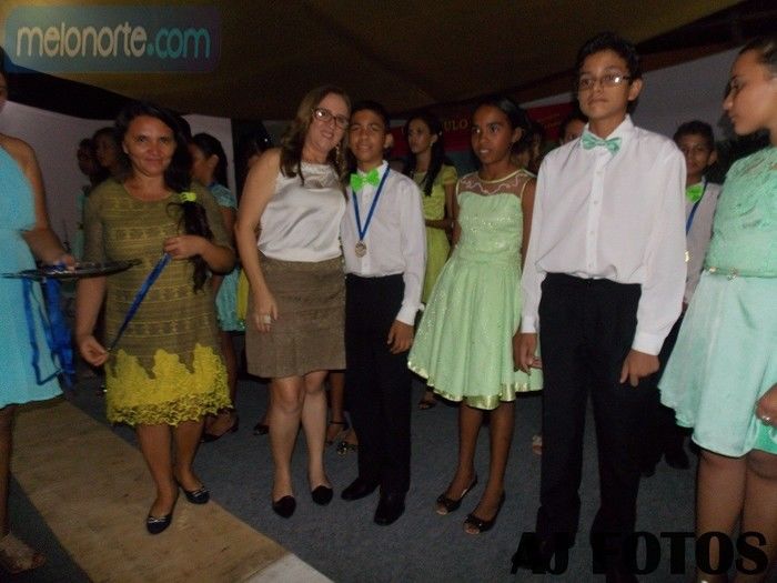 Solenidade de premiação entrega de medalhas U.E Paulo Ferraz - Imagem 28