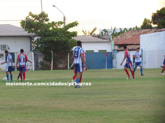 Futebol: Barras vence o Comercial de Campo Maior - Imagem 6
