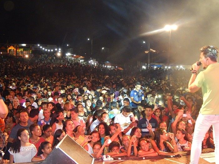 Show da banda Encantus em Lagoinha mais de 5 mil pessoas marcaram presença - Imagem 15