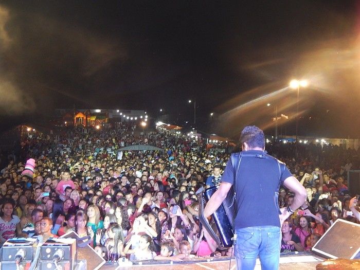 Show da banda Encantus em Lagoinha mais de 5 mil pessoas marcaram presença - Imagem 7
