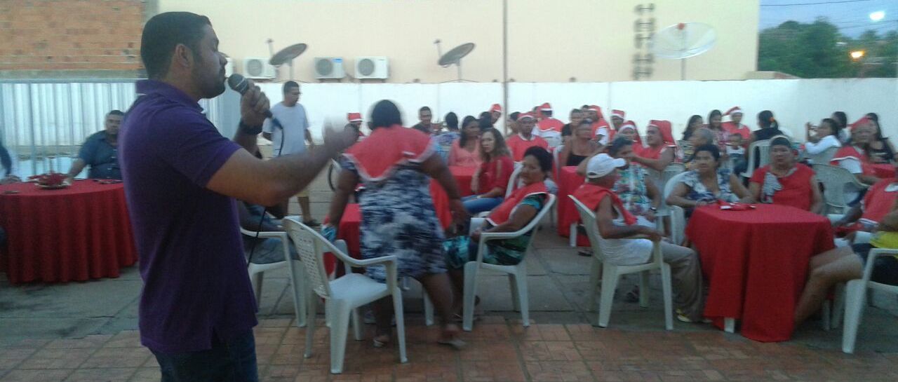 Prefeito Lukano Sá participa de confraternização do CAPS de Oeiras