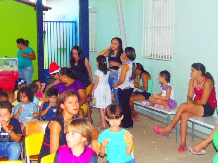 A Loja Maçônica Luz e Justiça nº 10 realizou festa de natal para crianças  - Imagem 42