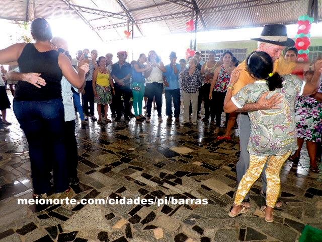 Secretaria de Assistência Social realizou mais um evento com os idosos - Imagem 5