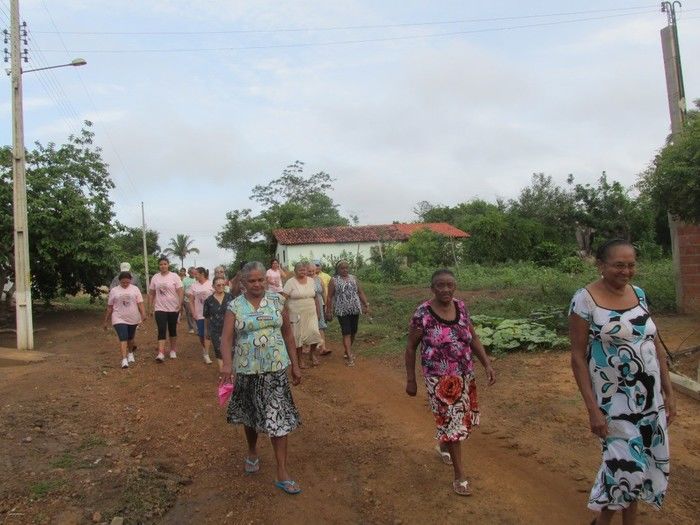 Equipe de Saúde de Pitombeira Faz sua 2ª Caminhada da 3ª Idade no Bairro Baixa - Imagem 41
