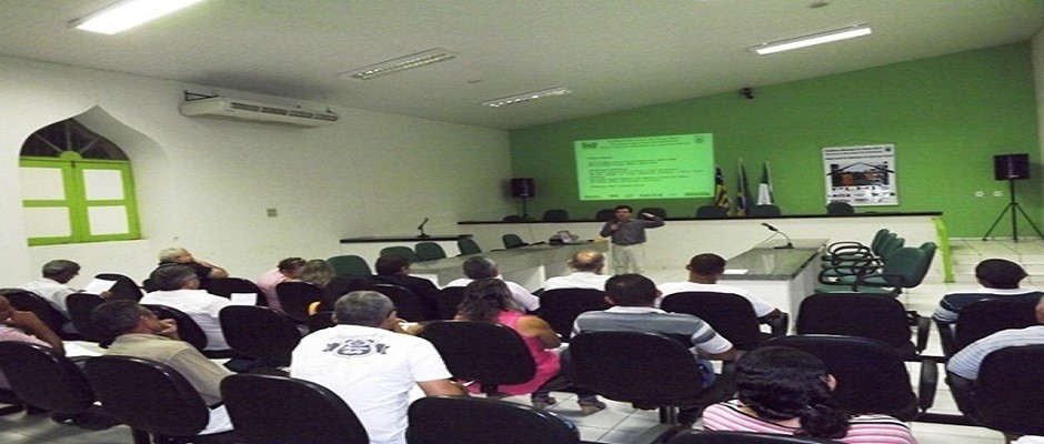 Prefeitura realiza audiência pública para tratar sobre plano local de habitação